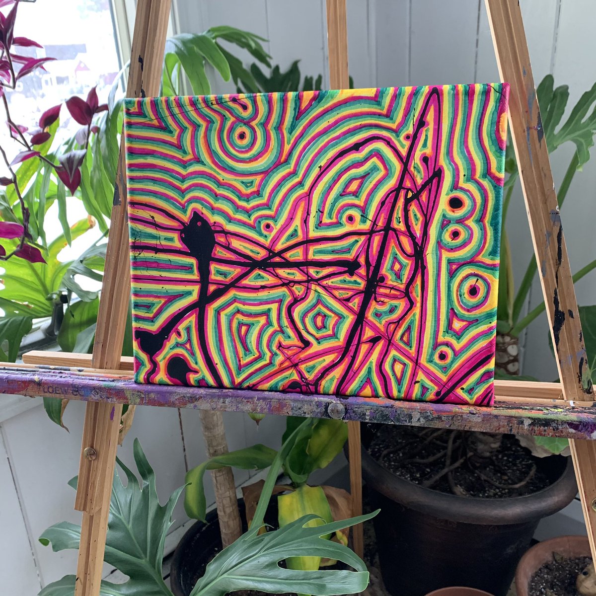 2rosesbeetique's tweet photo. Lemme know what you think. It’s the newest piece in my shop. Also UV reactive!! Check it out. https://t.co/oWpA0a8J6T