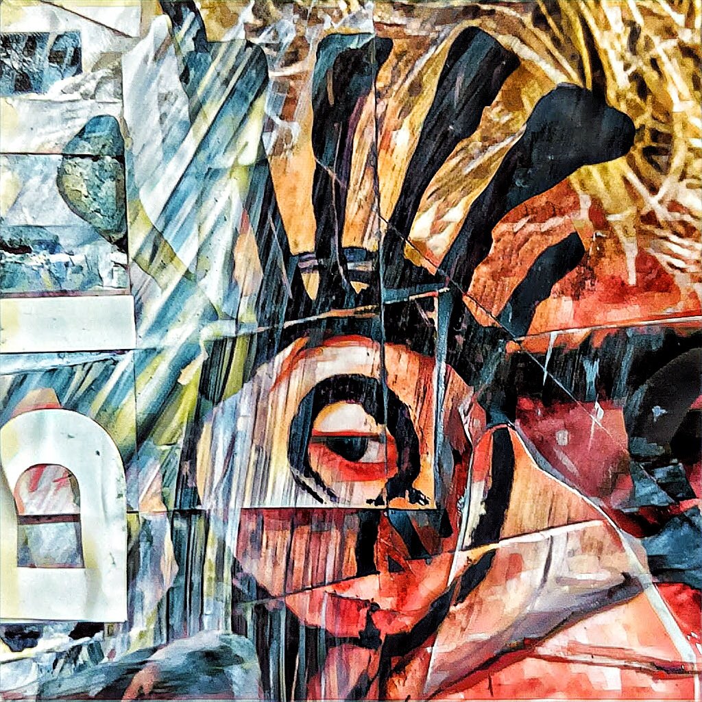 Today we released our latest single, Trace of Self! The support so far has been amazing, to each and everyone one of you - thank you ❤️

Listen here: smarturl.it/traceofself.ch

If you want to help us out, adding it to a playlist goes a long way x