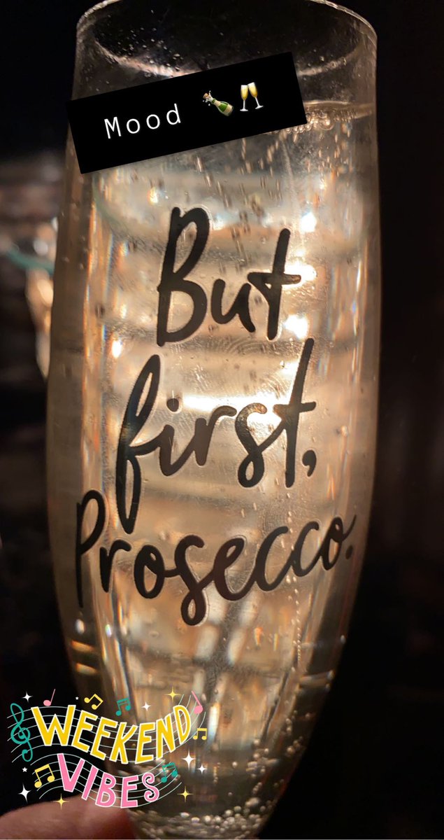rachcoop04's tweet image. #mood #prosecco #itistheweekend #snapchat 🥂