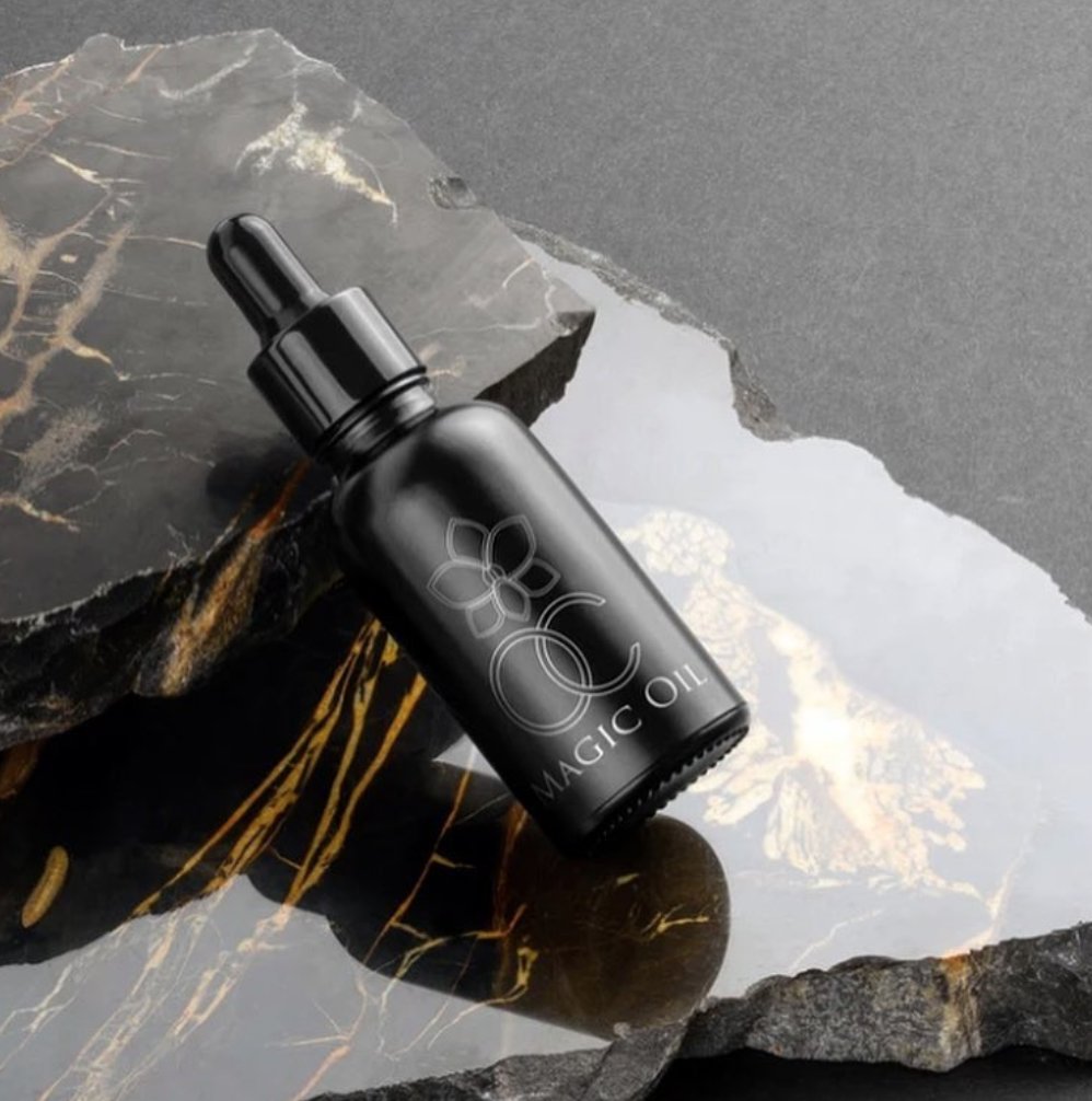 Infused with Coconut, Avocado, Hemp, Jojoba and other potent antioxidants, the OC Magic Oil helps improve skin elasticity and tone while restoring your natural glow. Visit the OC Spa today and receive an indulgent massage using our very own luxury Magic Oil. #OCSpa