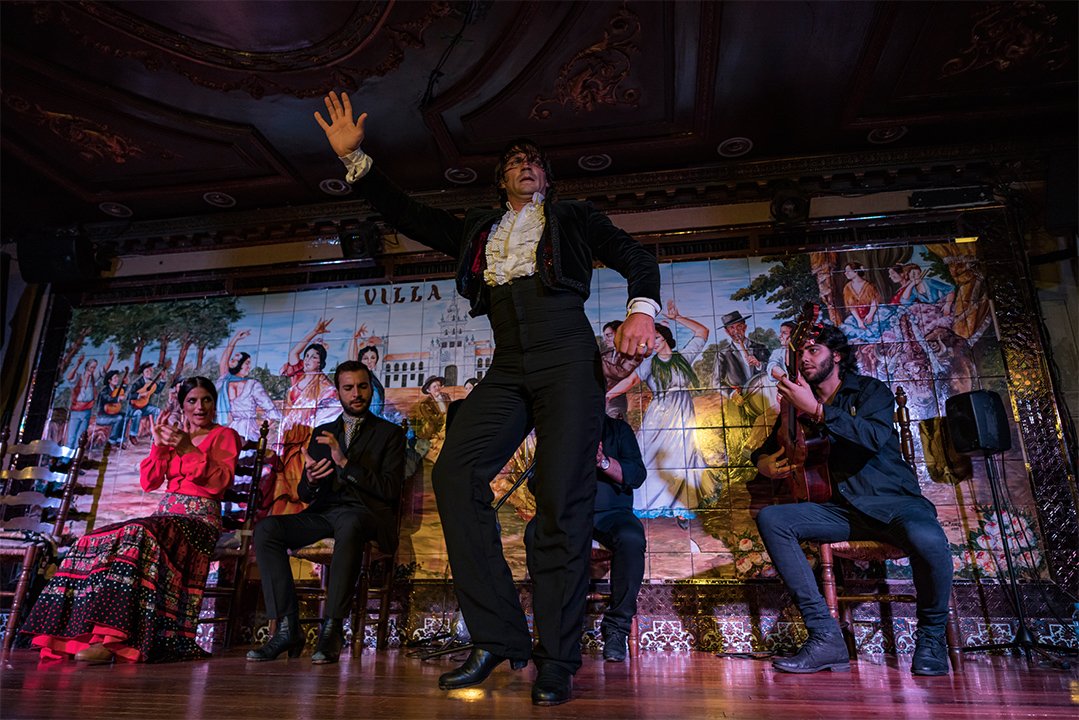 Con casi 110 años de historia, el tablao flamenco más antiguo del mundo cierra sus puertas. Grandes 'jaleos' para el recuerdo. ¡Gracias, <a href="/TablaoVillarosa/">Villa Rosa Flamenco Events</a>! 🖤