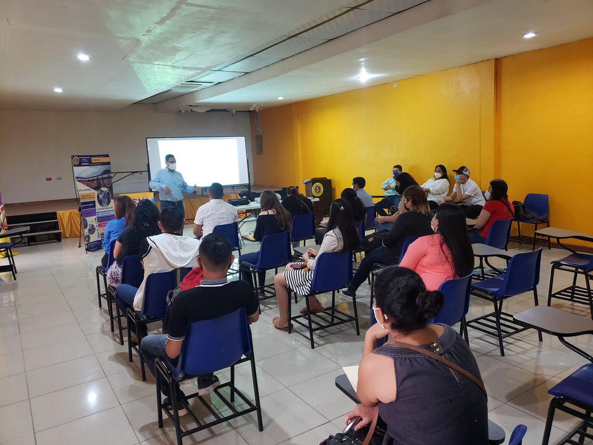 IvanSantoshn's tweet photo. Altamente satisfactorio ver como la universidad Usmah esta reuniendose con 50 jovenes que son parte de los 350 jovenes  becados, con el proposito de formarlos en aspectos sociales, mercadeo y comunicaciones, para que en el proceso puedan  hacer practicas que les sirvan. https://t.co/4MqimZkN5h