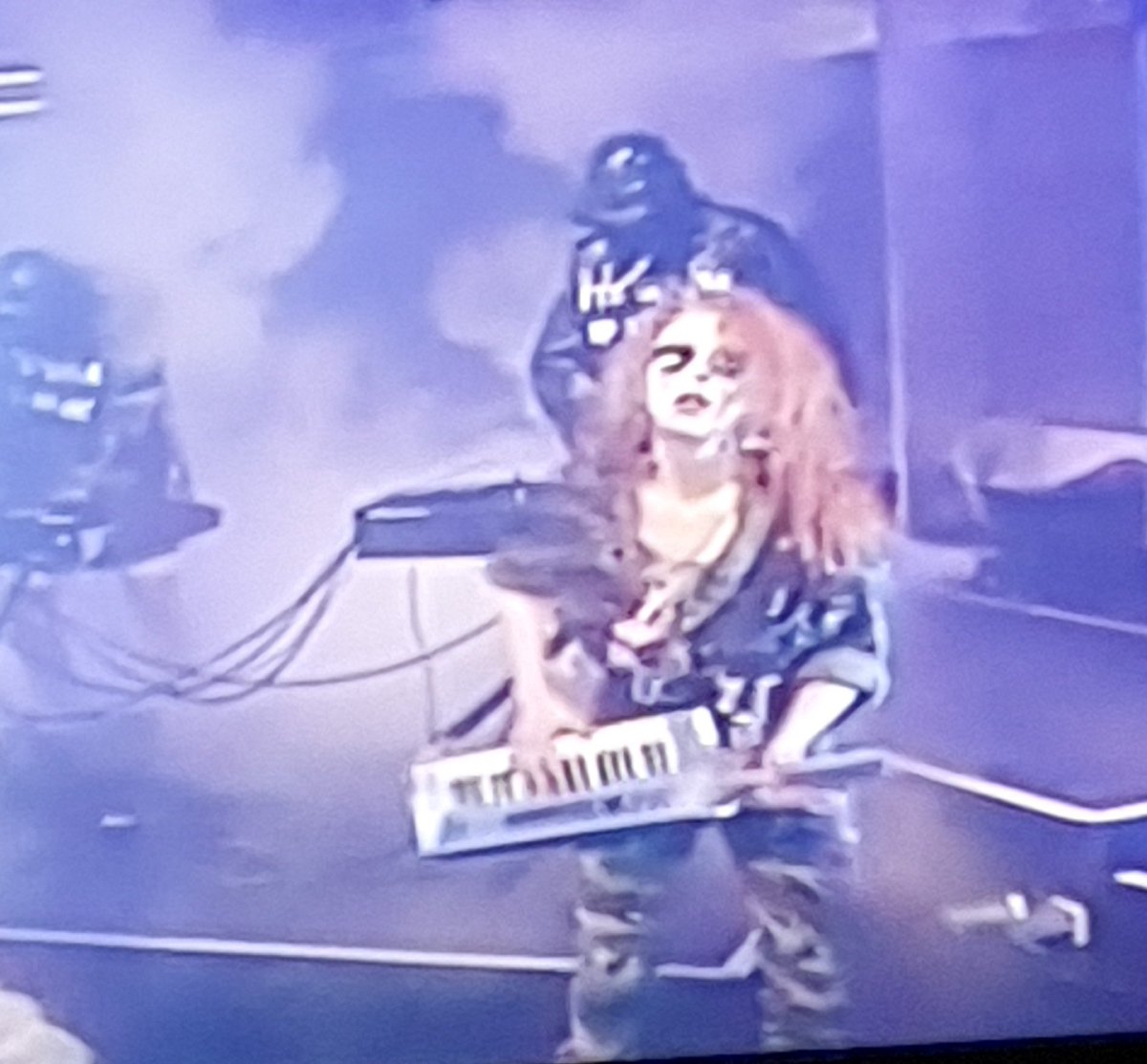 More Keytars! 1990 what a time to be alive! #TOTP