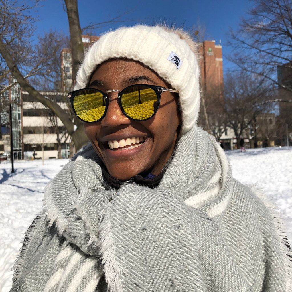 Say goodbye to frizzy, dry hair with our #SatinLined toques! They even come with a removable faux-fur pompom so you can switch up your style whenever you like! SHOP HERE 👉🏿 kinkandcoil.com/products/satin…
.
#NaturalHair #BuyBlack #ShopLocal #SupportSmallBusiness #BlackOwnedBusiness