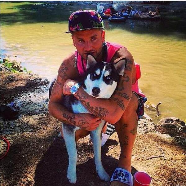 JODYHiGHROLLER's tweet photo. If u love someone get their Entire Body ex-Rayed for any type of cancerous tumors or mass or anything irregular because if I had someone TELL ME THIS INFORMATION I WOULD have immediately taken my Jody Husky to get a full body Ex-Ray 2 times a year... i would have saved his life https://t.co/2YRHhOVg4L