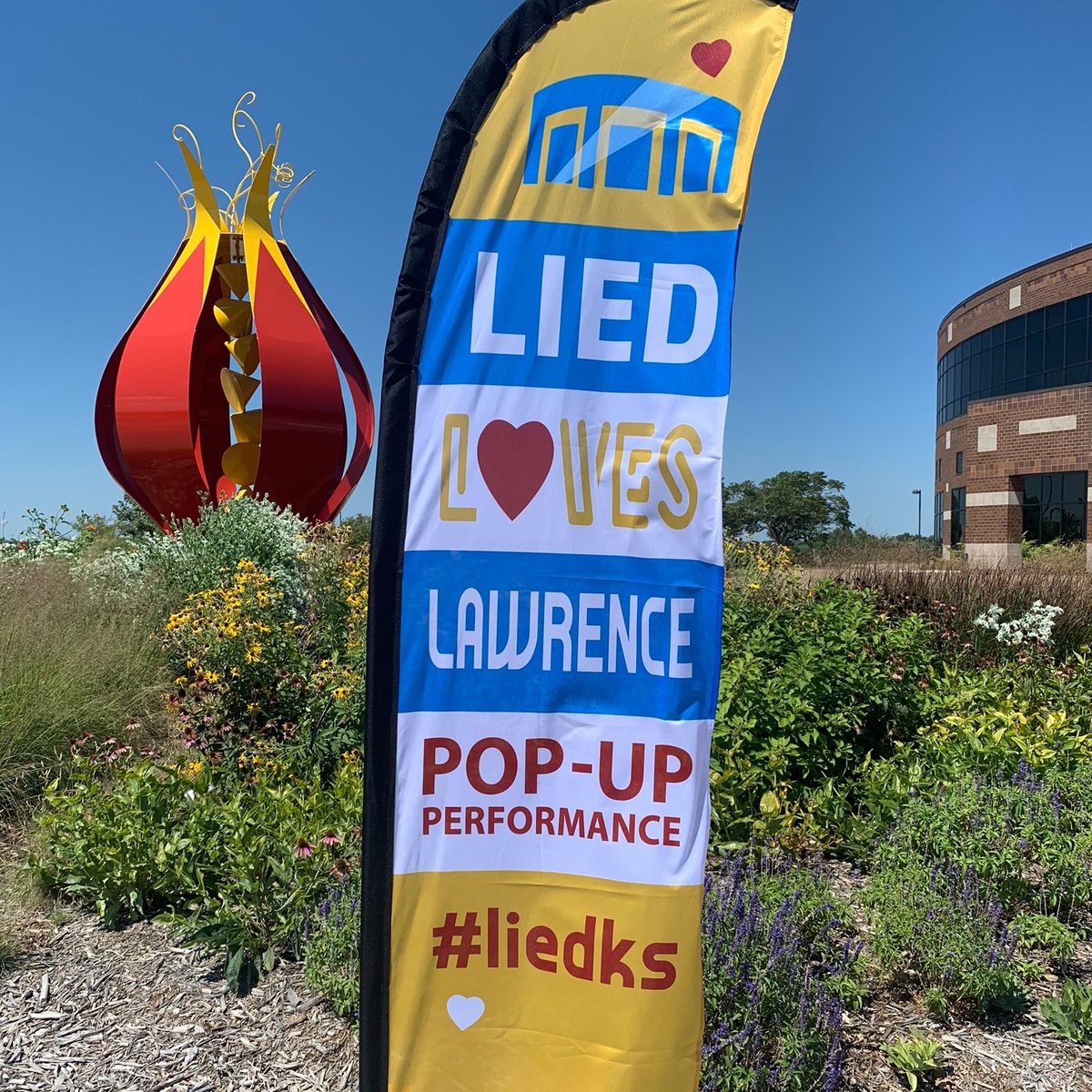liedcenterks's tweet photo. Thanks to everyone who supported the Lied Center and the @UnivOfKansas yesterday on #OneDayOneKU! We ❤💙 you and miss you! Now, spring just needs to hurry up and get here so we can see your smiling faces again at our Lied Loves Lawrence: Pop-Up Performances!
#liedks #RockChalk https://t.co/hoyvZgrL8t