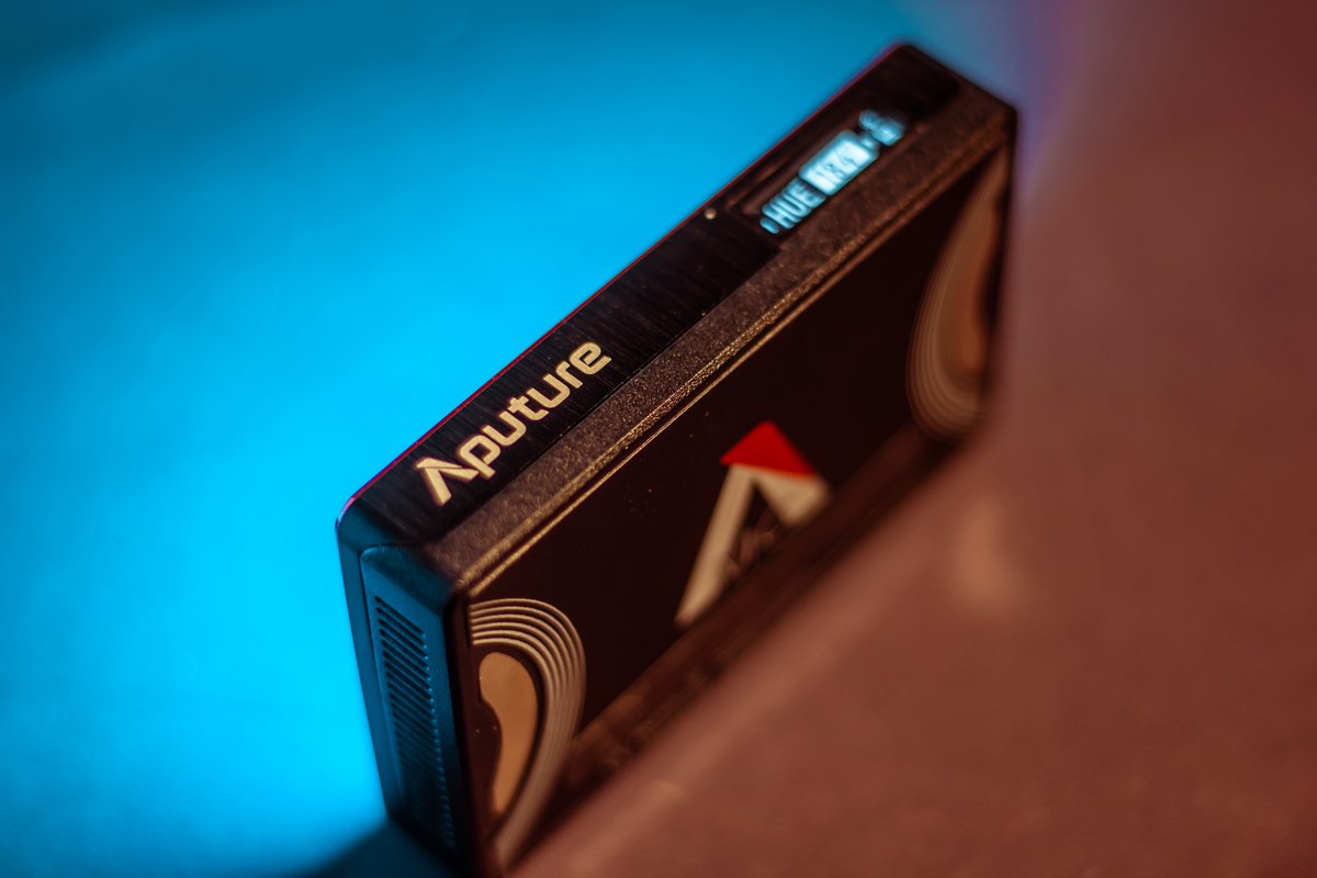 yassermoncao's tweet photo. Fiquei impressionado com a quantidade de novas possibilidades criativas que o Aputure MC oferece! E tudo isso na palma da mão. Com certeza uma super mão na roda pras produções daqui para frente! 

#Aputure #AputureBrasil #AputureMC #videomaking #videomaker #creator #fotografo https://t.co/hxeW9G2kDU