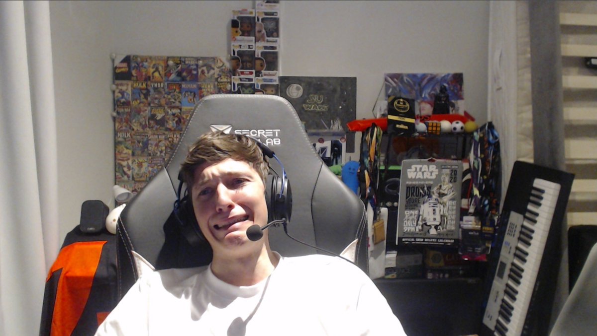 Holyyyy Molyyyy!! 2-1 vs <a href="/guildesports/">Guild Gaming</a>. 

Not happy about our overall performance. Too many mistakes however tonight I'll just relax a little before getting on the Vod Reviews😎 

#GetYourBoastees
#alwaysfnatic 

Me when they started the comeback on Split: