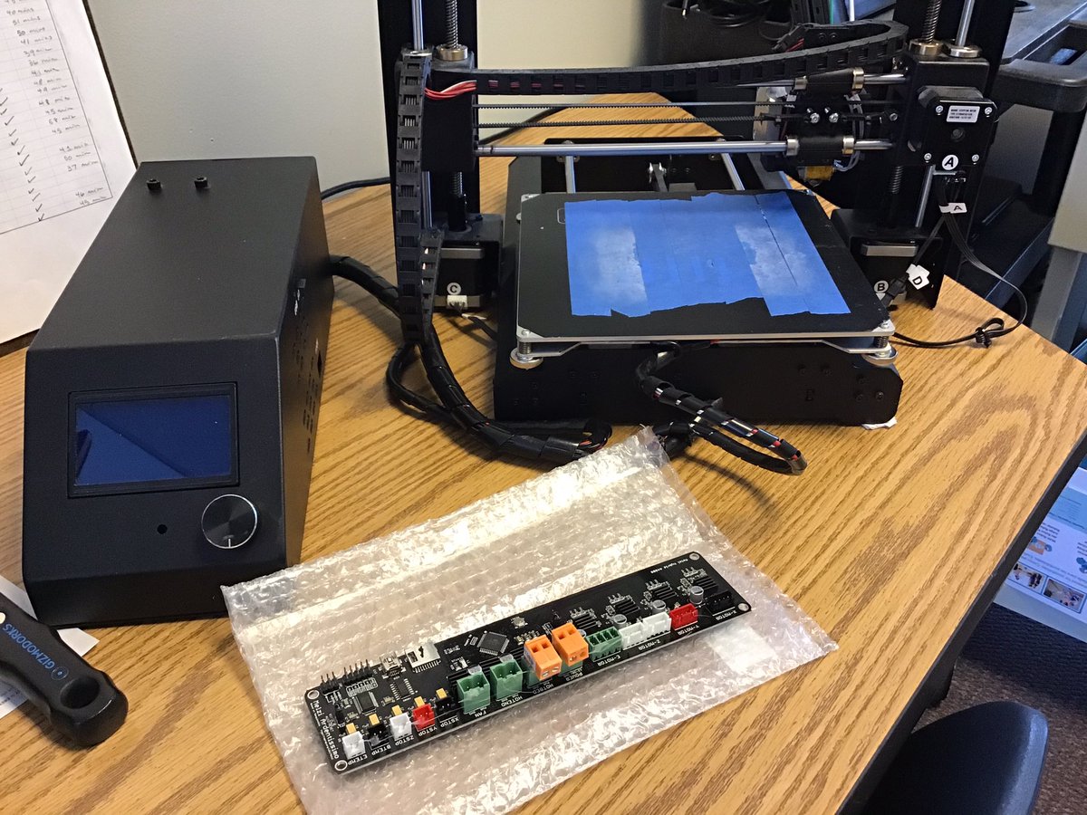 acscp1's tweet photo. #DIYproject to replace the motherboard in the #3Dprinter to finish 3rd grade projects. Ss can’t wait to take them home. #3Dprinting @monoprice @tinkercad @StAlban_School @MrsBrigidJames https://t.co/xOdcKRsjCN