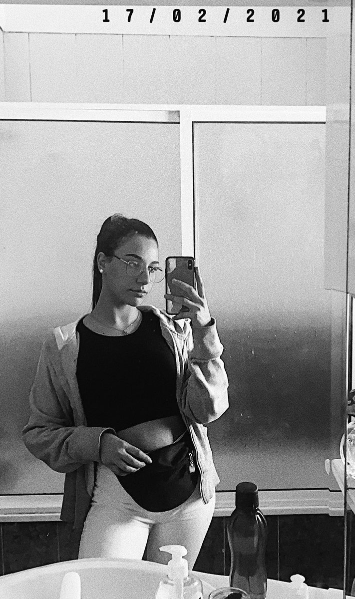tatianaa_pedro's tweet photo. Só porque sim 🤍 https://t.co/M5macCp7i4