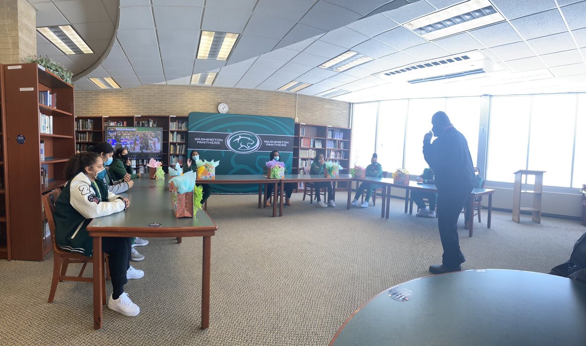 WHSPanthersGBB's tweet photo. Thank you @SouthBendCSC representatives, administration, teachers, and students for the support.   #TeamSouthBend #GoPanthers 💚 #GoWildcats 💛 #GoAdams ❤️ #GoClay 💜 https://t.co/AF6Z221nNR