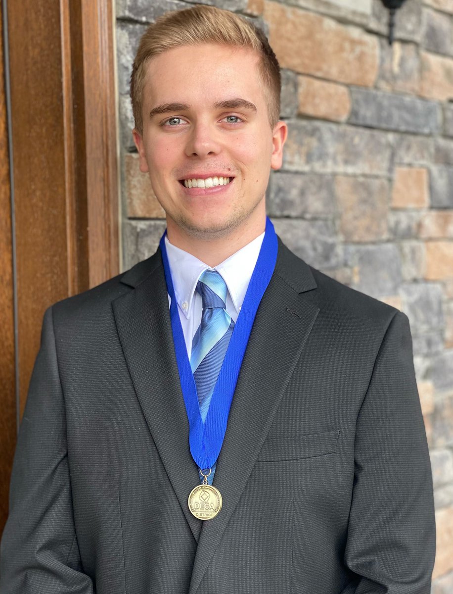 MiddleDeca's tweet image. Congrats to Rylan Steffanus on his first place finish!

Rylan competed in the Entrepreneurship Series event for the first time and represented Middle Creek at the NC District 3 DECA competition. #DECAstrong
