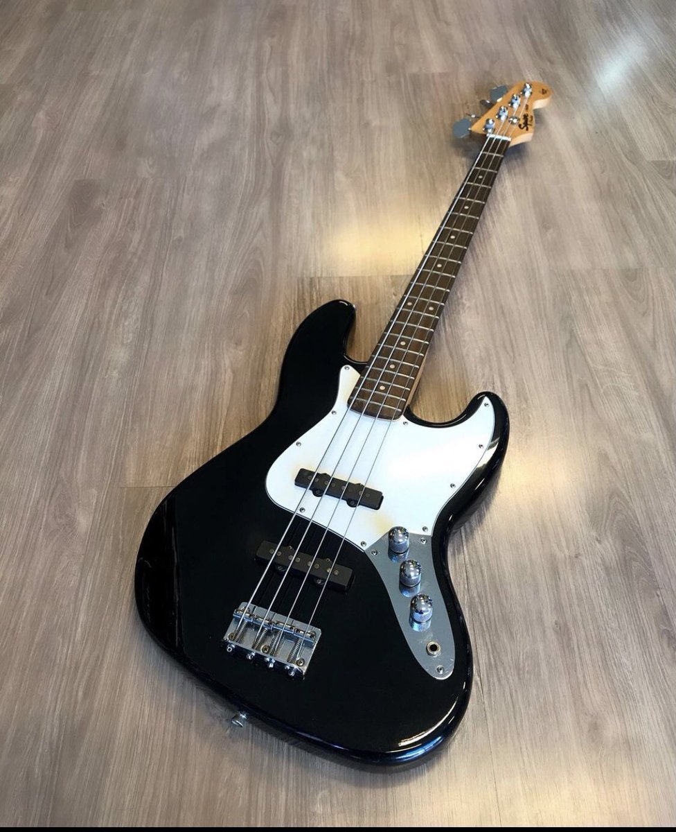 unpluggedmusic2's tweet photo. Bajo Squier Jazz California🔥
.
.
Un bajo Perfecto para principiantes,con características y presentación de un bass de calidad,certificado por FENDER
.
.
#bass #bajo #bajobass #basscalifornia #bajista #squierfender https://t.co/hmzQESnGX3