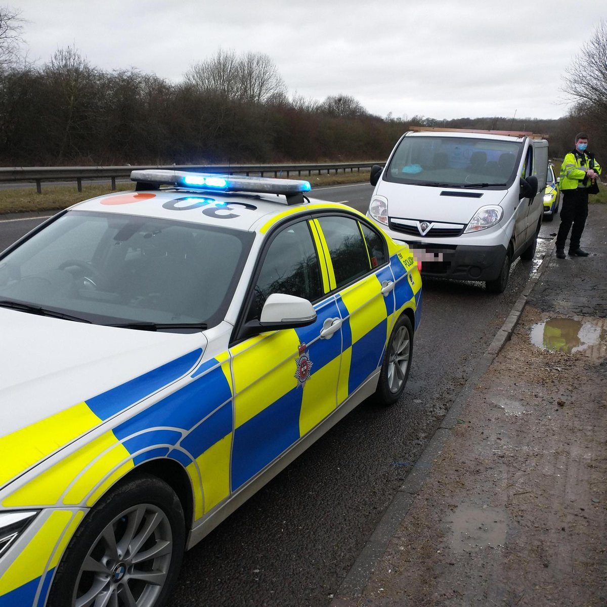 A617 Chesterfield. Driver tries false details but fails to convince us or the fingerprint reader, we do this for a living hun. Disqualified with no insurance. His passenger the owner of the vehicle. Both reported to court. #Seized #OpDerbyshire