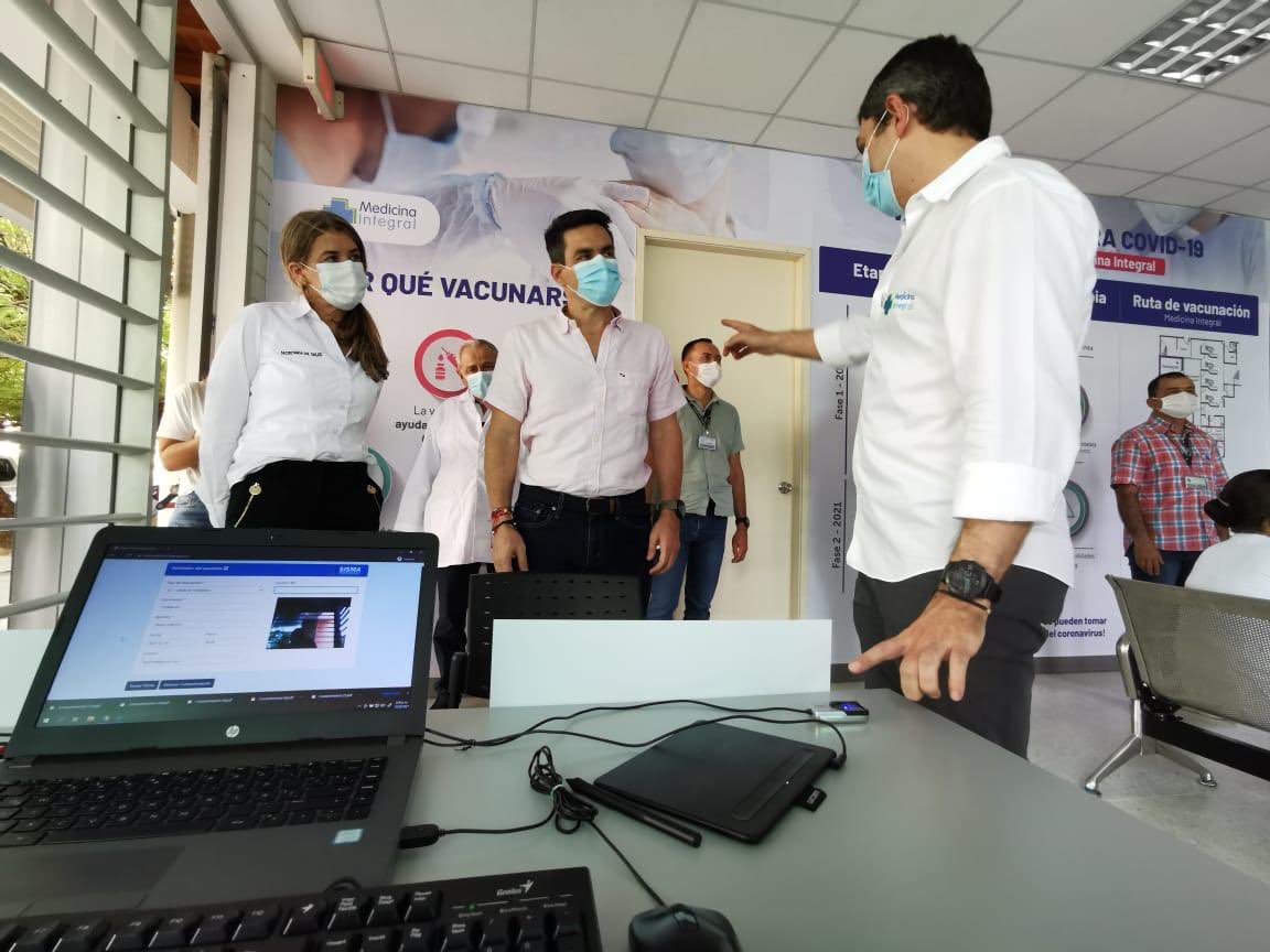 caordosgoitia's tweet photo. Nuestro equipo de @salud_monteria continúa con auditorías en las IPS con el fin de verificar que se cumplan los lineamientos del @MinSaludCol del Plan Nacional de Vacunación contra el Covid-19.
Es importante precisar que son las IPS las que priorizan el personal para vacunar. https://t.co/dWKgdVAsPq