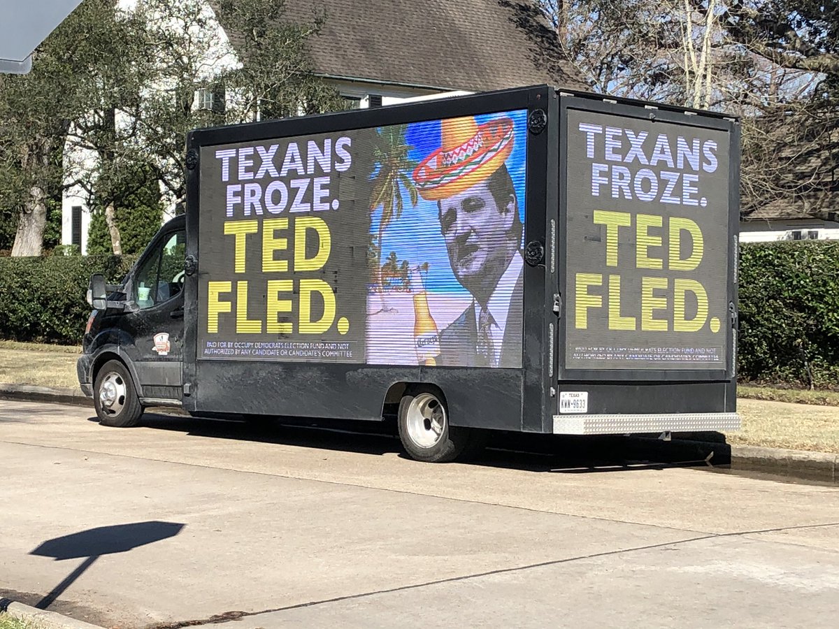 drea_thorn's tweet photo. A friendโs friend saw this in Houston! That was fast #FlyingTed #FledCruz #FledCruzResign https://t.co/BoID0ChJik