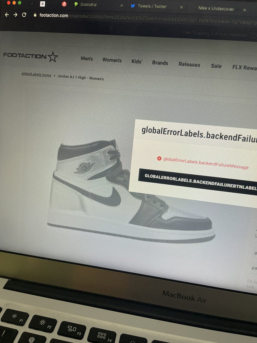 StylelikeMike's tweet photo. A day in the life of not getting sneakers. Who’s tryna put me on the bot game??! Cause this is ridiculous #sneakerproblems https://t.co/Urji9HoJ6m