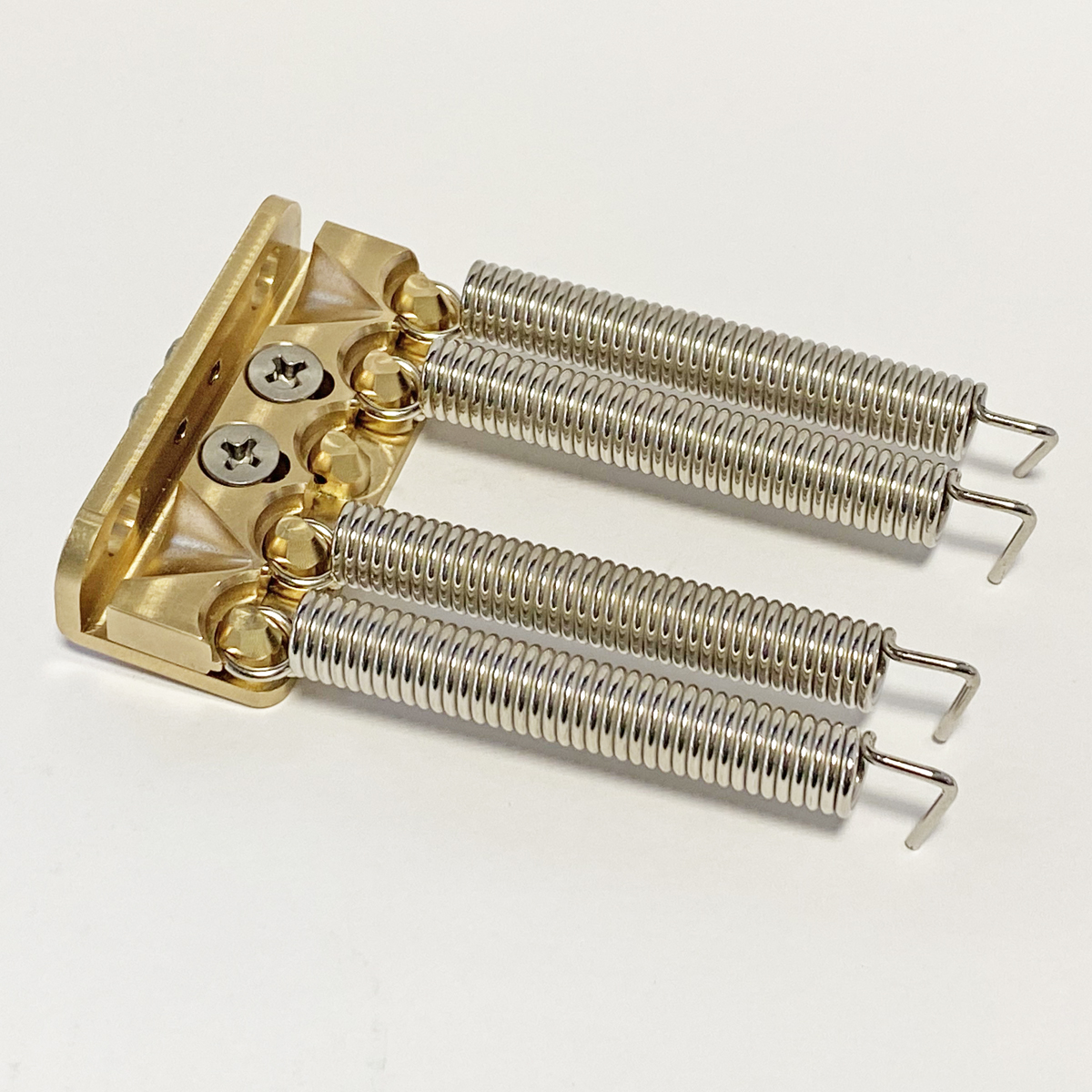 dshowmusic's tweet photo. AP International Releases Tone Claw Locking Spring Claw to Launch New AxLabs Guitar Hardware Line
https://t.co/c7dWZB9FVK
@AP_intl #APInternational #AxLabs #ToneClaw #SpringClaw #Tremolo #Guitar https://t.co/7Get87EIpg