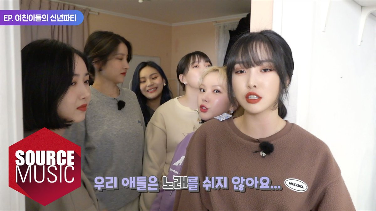 eunnacu's tweet photo. ️️ ️️ ️️
️️ ️️ ️️
𝐌𝐄𝐌𝐎𝐑𝐈𝐀 𝐁𝐄𝐇𝐈𝐍𝐃 about our first episode that aired in 2021. YES! the New Year's party clips. Eventhough the thumbnail is a bit bad 😢 but make sure to watch it, okay?

🔗 https://t.co/BlDtThiH9h
️️ ️️ ️️
️️ ️️ ️️ https://t.co/dU4U7QP3Ps
