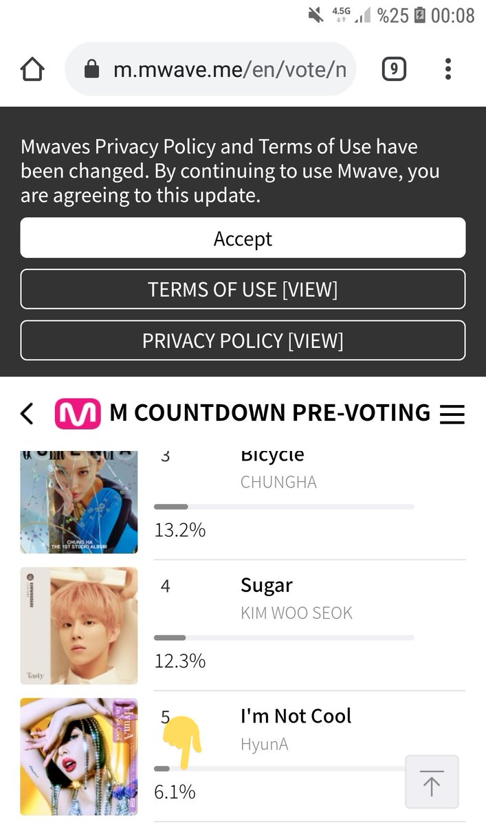 stanhyunwoo's tweet photo. 6 hours passed. There is no progress. Why is nobody voting? Pre voting is very important to us, but you are lazy. You are not doing anything.

The laziest fandom of the year👏🏻👏🏻

#HYUNA #현아 #Voteimnotcool #AingStreamingParty #imnotcool #goodgirl #votehyuna https://t.co/JupGqgnPaI