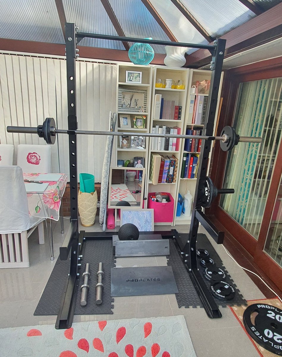 tiffaimee's tweet photo. So happy with my little gym. I don't think any competition win will beat this 🥰 #proplates https://t.co/FXmBR6LIDU