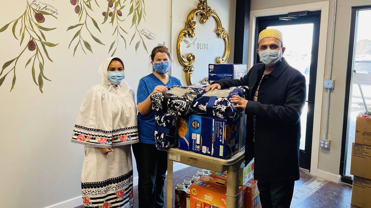Bohras_USA's tweet photo. During the unprecedented #TexasWinterStorm2021 and prolonged #texaspoweroutage the @Dawoodi_Bohras of @CityOfMcKinney &amp; #Plano are thankful to partner with @McKinneyLFP to provide blankets and other essential supplies to those in need. https://t.co/aVbvvxlfju