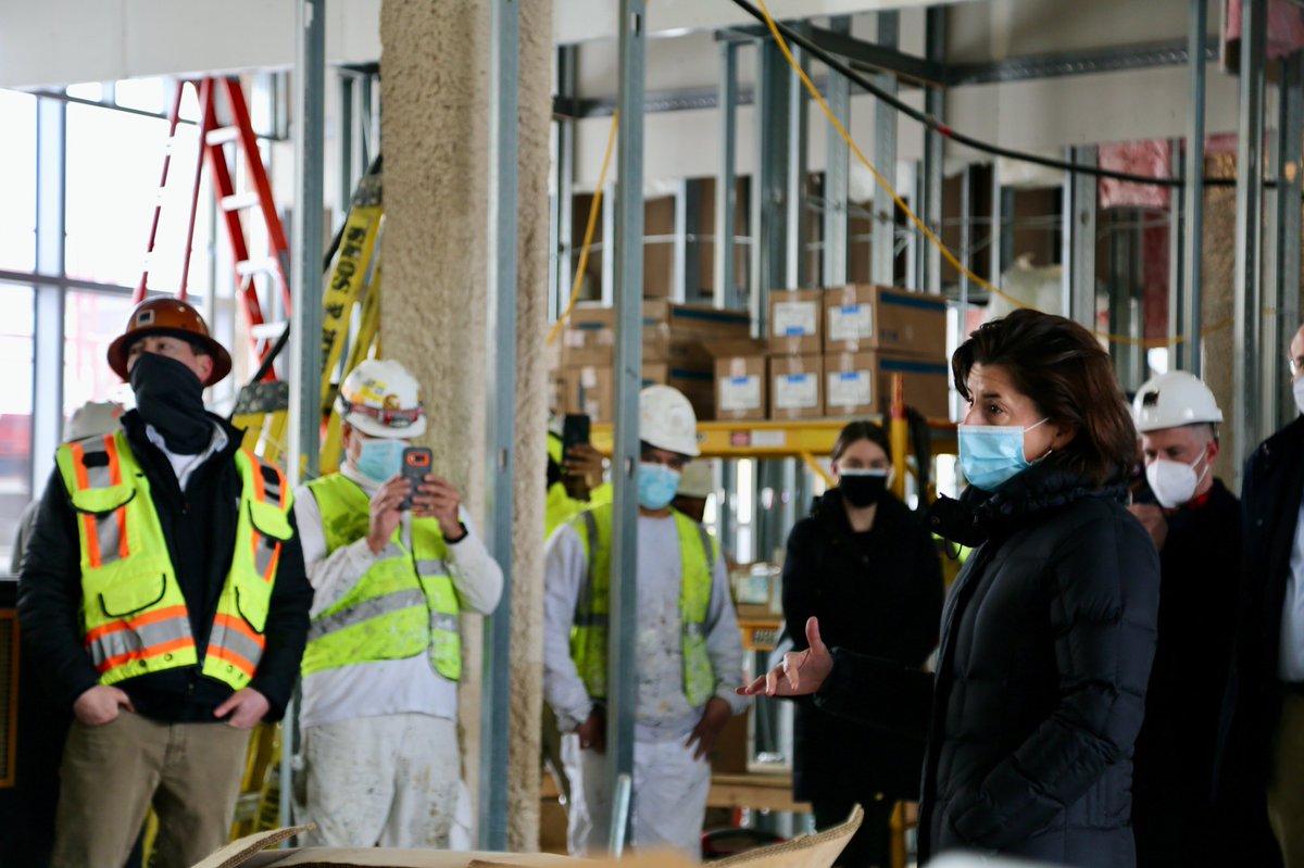 GovRaimondo's tweet image. Construction in Rhode Island never stopped during COVID. We implemented rigorous protocols and were able to keep workers safe & employed. Today I was thrilled to visit the hardworking crew building the new Aloft Hotel in Providence.