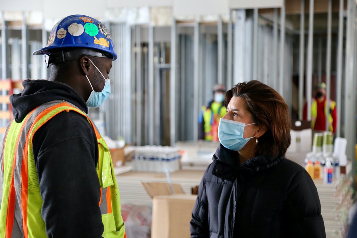 GovRaimondo's tweet image. Construction in Rhode Island never stopped during COVID. We implemented rigorous protocols and were able to keep workers safe & employed. Today I was thrilled to visit the hardworking crew building the new Aloft Hotel in Providence.
