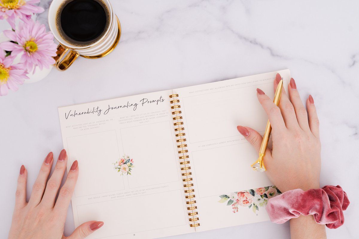 Journaling Has Some Serious Health Benefits—Here Are 4 You Need to Know About! #blog buff.ly/3tiev5i