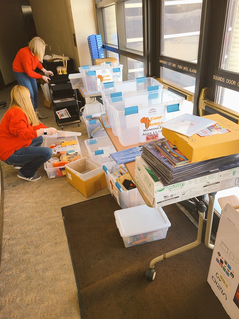JameelTarget1's tweet photo. D134 stepping up to the plate. Love volunteering today at the Charles H. Wright museum. Can't wait for the classroom to open.Thank you for everyone who came out and devoted your time.@Ukaplan_TGT @jbellomo23 @Summer_K_W @nostlund04 @jillianTarget @rit765 @couch_jesse https://t.co/qa7NpghMeZ
