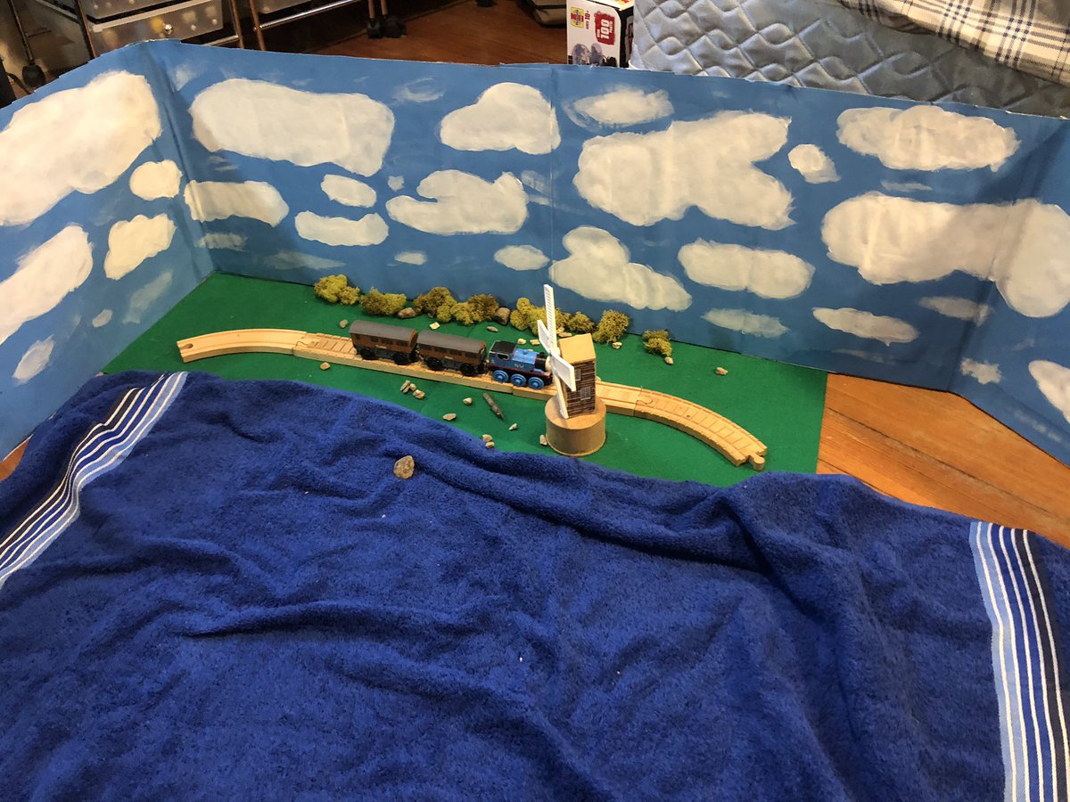 CloudtheLoud48's tweet photo. I consider this a custom since I painted the clouds myself. Btw, can anybody share some advice on set design please? #LoudCustoms https://t.co/gB47JocJLH