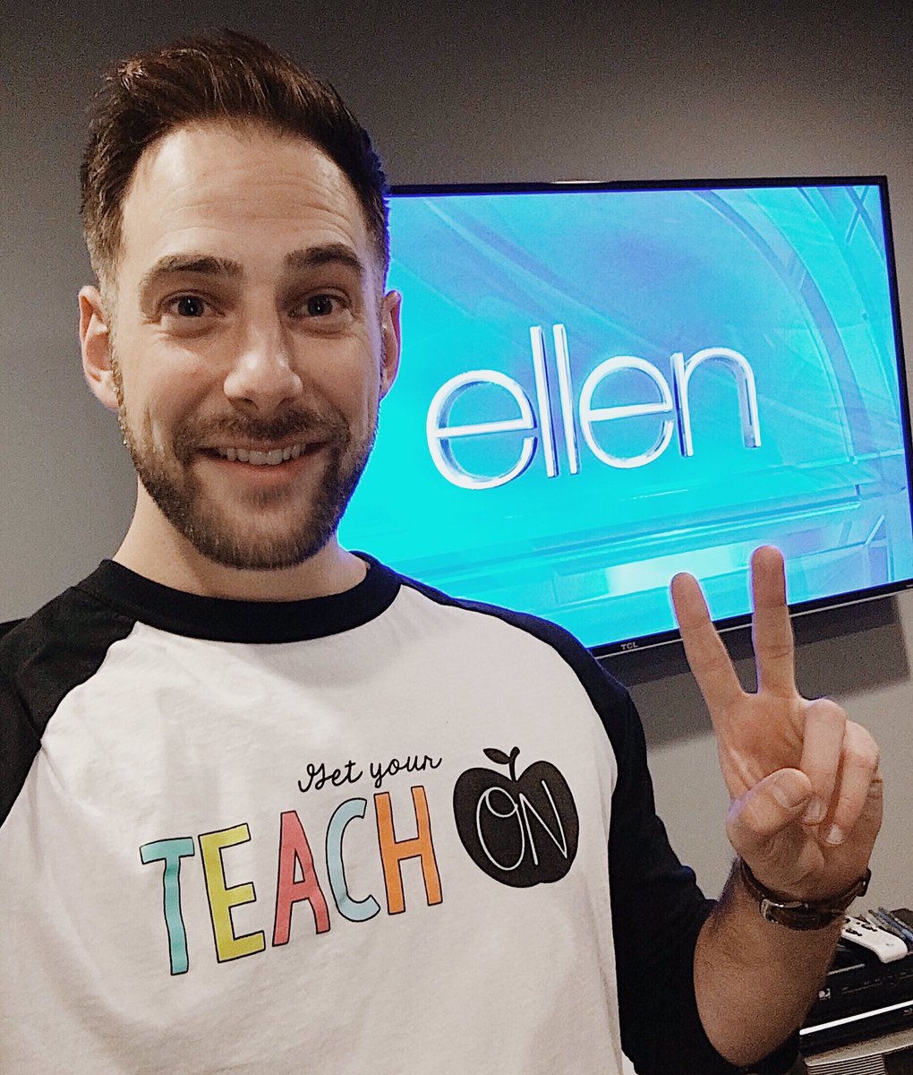 TabathaRosproy's tweet photo. It’s #NTOYFeatureFriday and you’ve probably heard of him, but you may not know he is now teaching KINDERGARTEN!! Give a follow to the hilarious @MrDtimes3 !!
(Link in comments to nominate an educator you know!) https://t.co/O8CfZEL34o