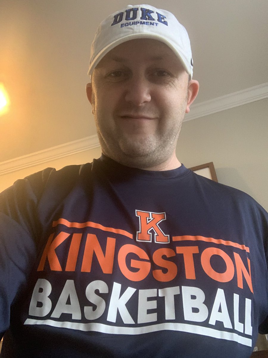 wpickell's tweet image. Will be listening tonight in NC! Hard to believe it’s been 20 years since starting on the last district championship team. Go Jackets! Hope my boys get to grow up and play for a coach like @familyandhoops @RoaneSportsTN @RoaneRadio