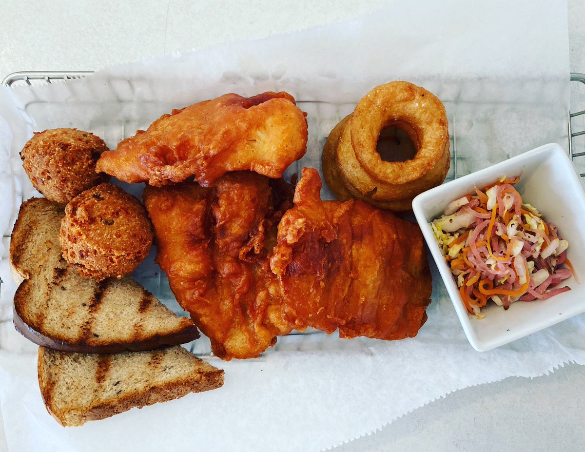 8020atKaelins's tweet photo. Fried Fish Special: Beer Battered Cod, Hush Puppies, Onion rings, Toast, Pear slaw.
⠀
For online ordering or delivery visit https://t.co/iX5NHsPzYy
⠀
#8020MaltShoppe #8020Kaelins
#milkshakes #eatlocal #Carryout
#happyhour #patiodining #burgers
#ToastTakeOut #FishFry https://t.co/EyYbnNUeIV