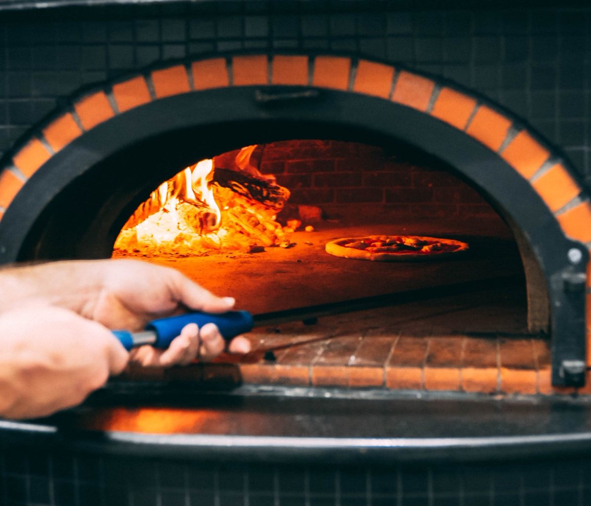 Oak City Pizza Co knows neapolitan pizza! With dough made with flour imported from Italy and topped with only the best combo of ingredients, every pizza is baked to perfection at 800 degrees in a wood-fired oven. <a href="/EdmondRailyard/">Edmond Railyard</a>  #edmondok #oklahoma #travelok #edmondrailyard