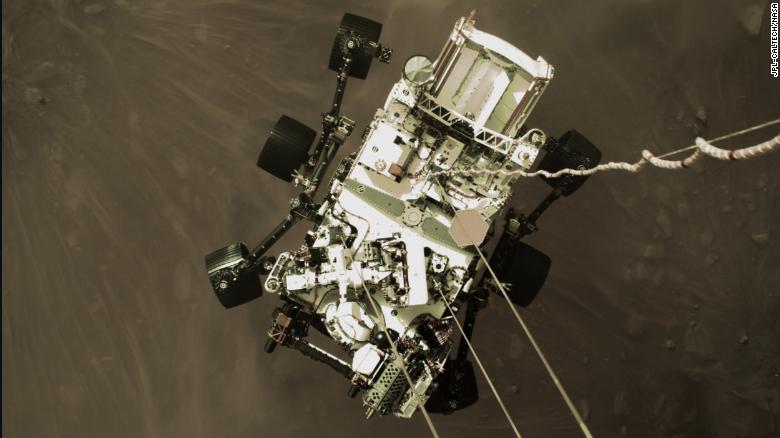 cnni's tweet photo. After safely landing on the surface of Mars, NASA's Perseverance rover has sent back a never-before-seen view: what it looks like to land on Mars. The rover also returned some beautiful postcards of its landing site. https://t.co/Np4JAnteB5 https://t.co/EE0DeWdu74