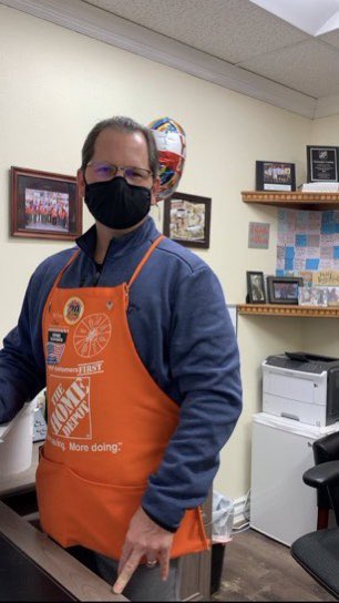 MariaRivera0576's tweet photo. Happy birthday, boss. We wish you all the best 🎉 @cjg078 #6516
@thorndykea @ShanazarBabaei @tiffany6516 @mjsalas0377 @AngelaDesJardi5 @FulfordUlanda https://t.co/EPvyOIMirS