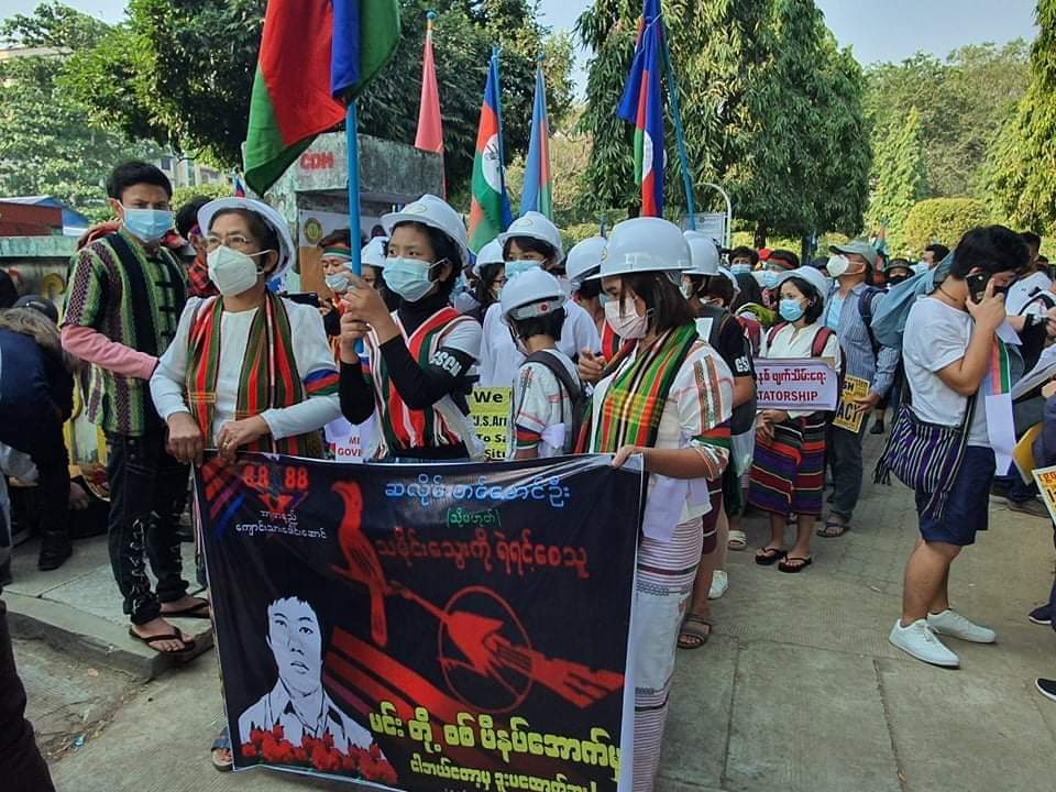 ChawHtetHtetOo1's tweet photo. Today, the 20th anniversary of Chin National Day, which falls on February 20, a multi-ethnic Chin protest group of 27 ethnic groups is gathering in Myay Ni Gone and marching to the Japanese Embassy.
WE NEED CRPH
#WhatsHappeningInMyanmar 
#Feb20Coup https://t.co/oDSBdeLABs