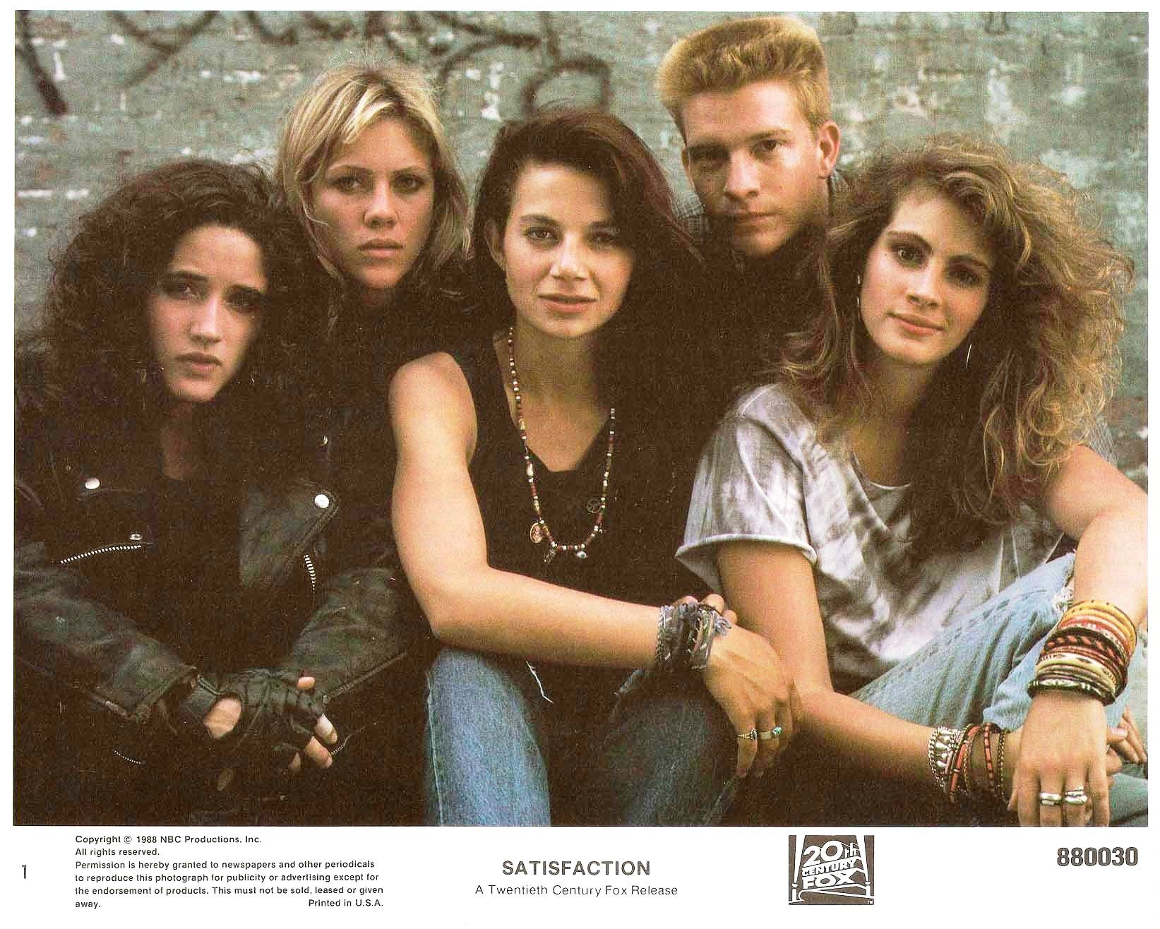 Happy Birthday to the legend Justine Bateman 