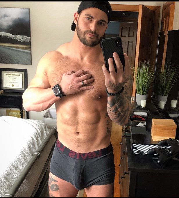 Follow me on Instagram https://t.co/9XHSOAvGQD https://t.co/g93bMSLiHW