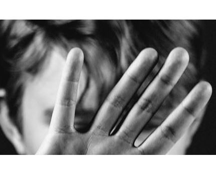 New on FAC Connect: IN STUDIO with JEM BROCK 

Brock’s work focuses on spirituality by addressing the ritualization of repetitive action. Pieces explore themes such as beauty, truth, ancestry, and the presence of light and space.

Watch on FAC Connect: ow.ly/wtPa50DFd32