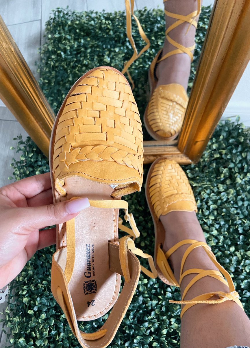 guaraxez's tweet photo. 50% OFF OUR BEST SELLER “MARTITA” 😍🔥 (no code needed) 

This huaraches make the perfect summer outfit! 

SHOP: https://t.co/4i9V1QkWRZ https://t.co/4MkdCWV7oX