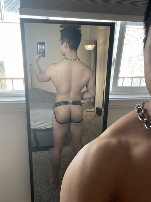 Just finished training back. Now who wants to train my throat and pussy? https://t.co/T7kNCol9kU<a href="/tag/gape"class="tags"><span>#gape</span></a><a href="/tag/gapingass"class="tags"><span>#gapingass</span></a><a href="/tag/gayfisting"class="tags"><span>#gayfisting</span></a>