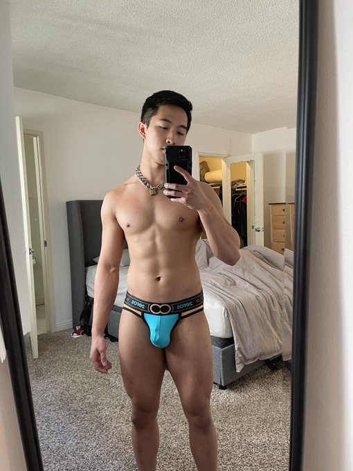 Just finished training back. Now who wants to train my throat and pussy? https://t.co/T7kNCol9kU<a href="/tag/gape"class="tags"><span>#gape</span></a><a href="/tag/gapingass"class="tags"><span>#gapingass</span></a><a href="/tag/gayfisting"class="tags"><span>#gayfisting</span></a>