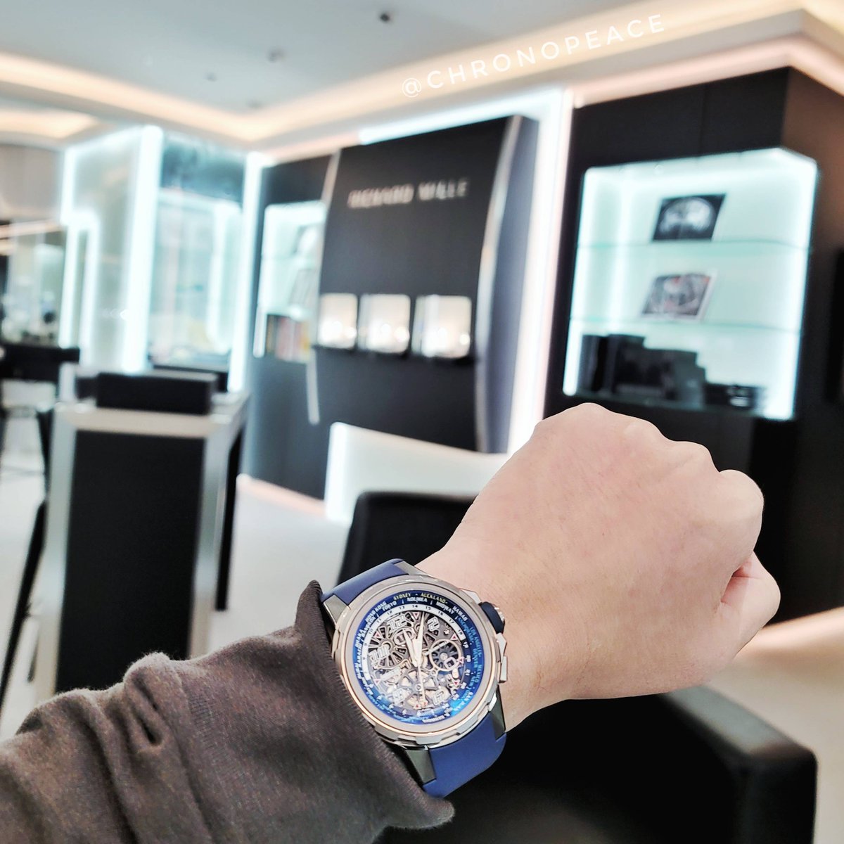 chronopeace's tweet photo. ラウンド型のリシャールミルはすべて廃番になるんだってさ。寂しいですよね。 Seems all round shaped Richard Mille will be discontinued.
#richardmille #rm6302 #リシャールミル #wristshot #wristshots #リストショット https://t.co/jjbwayXawR