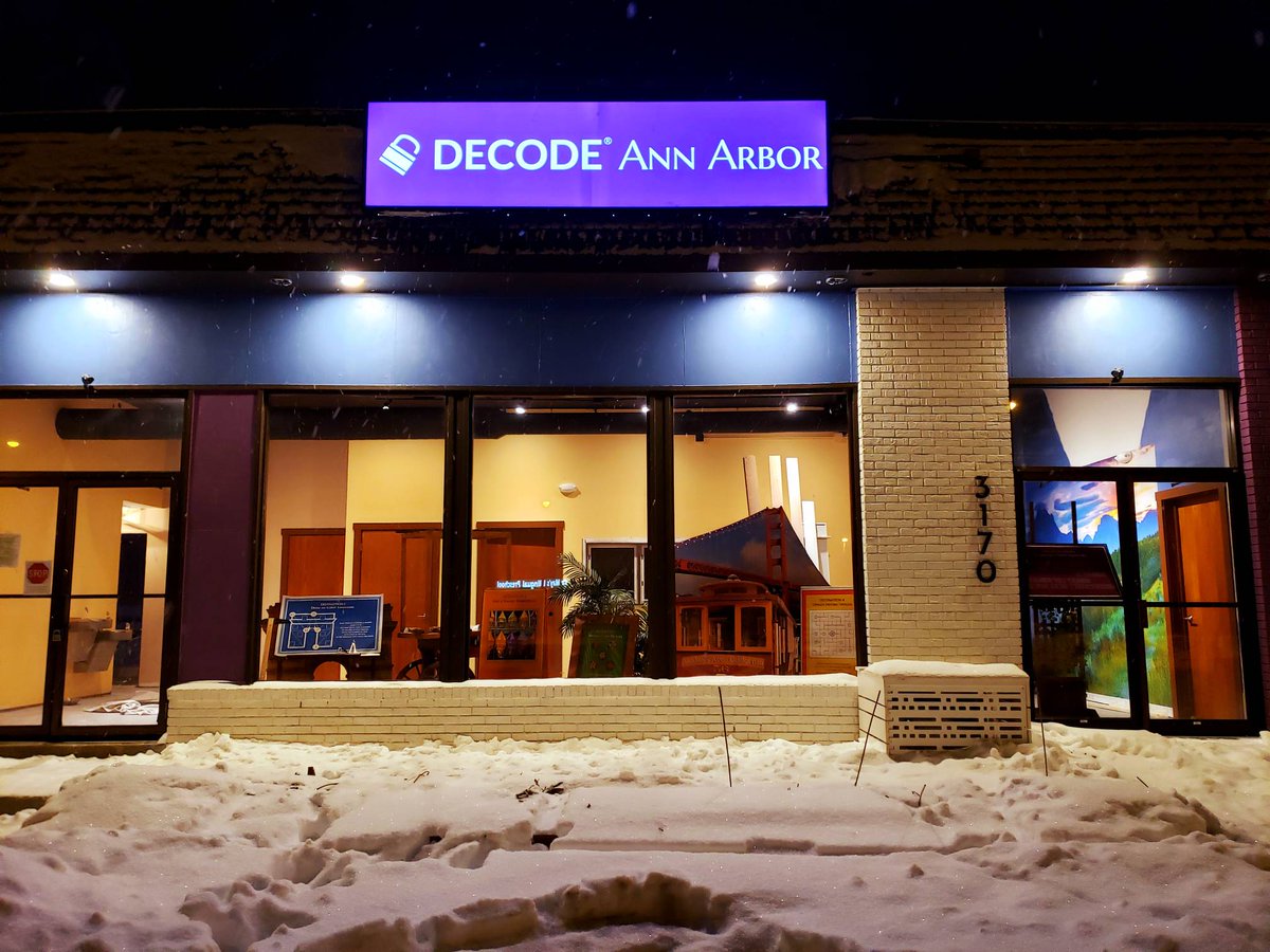 DecodeDetroit's tweet image. We&apos;re building new adventures for you in our workshop on Packard. Honk when you drive by!

Stay warm and healthy,
&amp;lt;3 Team Decode