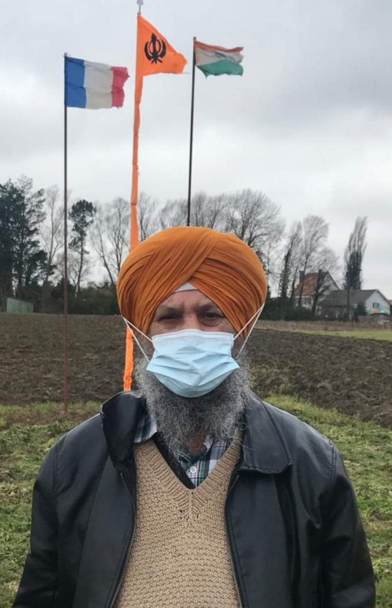 #Respect #FarmersProtests #nishansahib #Indian.!! 
#IStandWithFarmers en Francais 
#kissanmazdoorektazindabaad #EuropeanUnion 
Show some respect @PMOIndia @BJP4Delhi @BJP4India 
#FarmersMakeIndia #FarmersStandStrongerThanBefore #FarmersStandStrongerThanBefore #FarmersStandingFirm