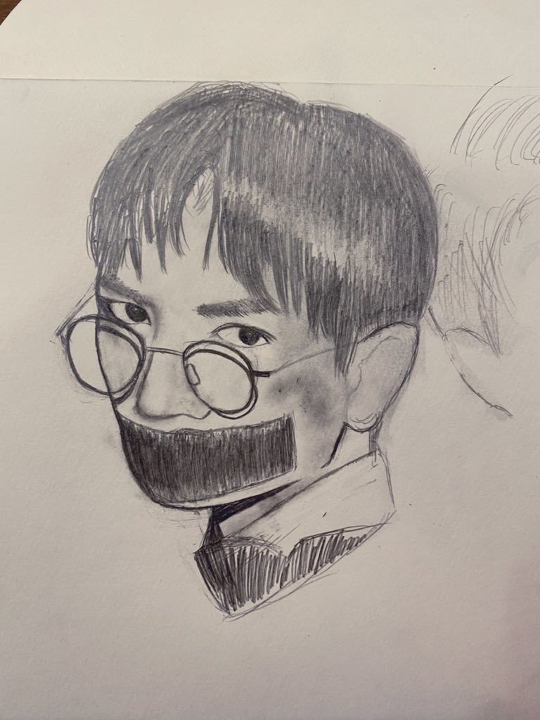 おさむちゃん 1ヶ月前の人物画と現在の人物画 1ヶ月でここまで成長出来た イラスト デッサン 人物画 鉛筆画 アナログ絵 イラスト好きさんと繋がりたい イラスト初心者