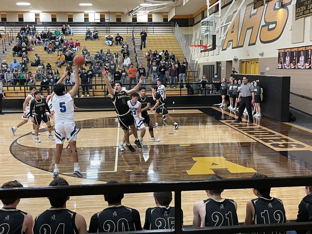 StratfordHigh17's tweet photo. 27-33 at the half Wheeler is up @StratfordISD @Stratfordelks1 https://t.co/hO6ENIs1Nr