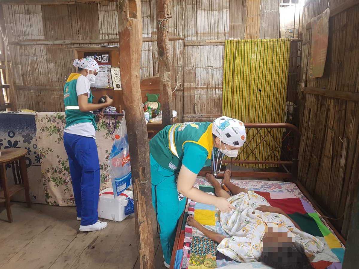 JulieGilbertW's tweet photo. @Salud_Ec @DrJuanCZevallos Ministerio de Salud Pública, ¿cómo les explico a mis pacientes, que no tenemos sus medicinas? No hay medicamentos para hipertensos, diabéticos. SE NOS DESCOMPENSAN, SE NOS MUEREN.  Ayúdennos a ayudarlos por favor 🙏 https://t.co/d3iNdbZG9O